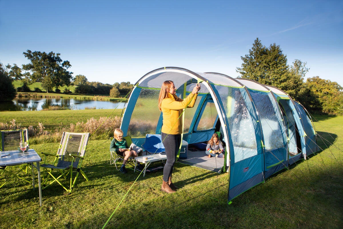 Coleman Castle Pines 4L BlackOut Tent - Image 7